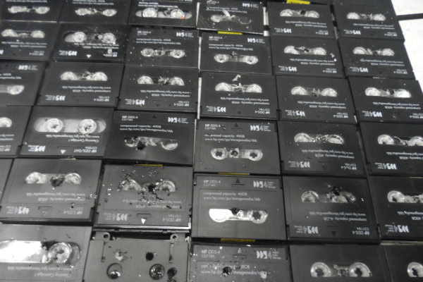 銀行卡、會員卡、IC卡、U盾類芯片銷毀